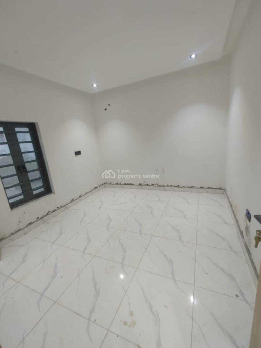 Brand New: Spacious and Luxury in Well Secured  Environment, Behind Blenco Supermarket, Olokonla, Ajah, Lagos, Flat / Apartment for Rent