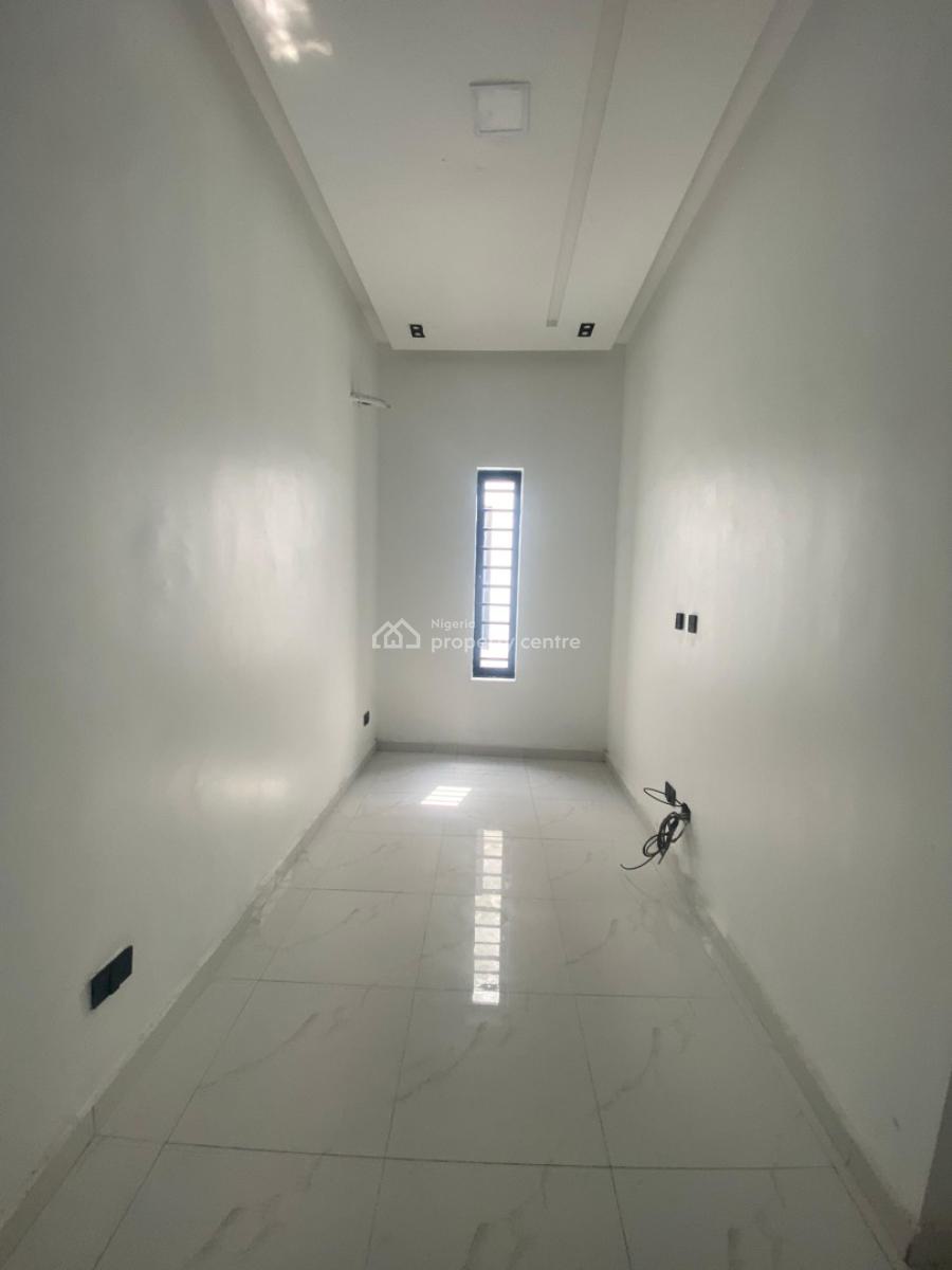 4 Bedroom Semi Detached Duplex with Bq, Second Toll Gate, Daffodil Estate, Lekki, Lagos, Semi-detached Duplex for Rent