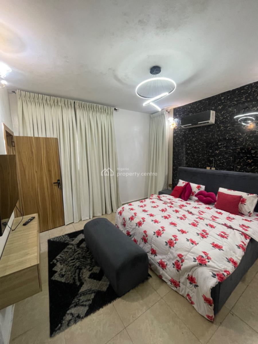 Luxury 2/3 Bedroom Apartment with Ps5 & Snooker Board, Ikate Freedom Way, Lekki, Lagos, Flat / Apartment Short Let