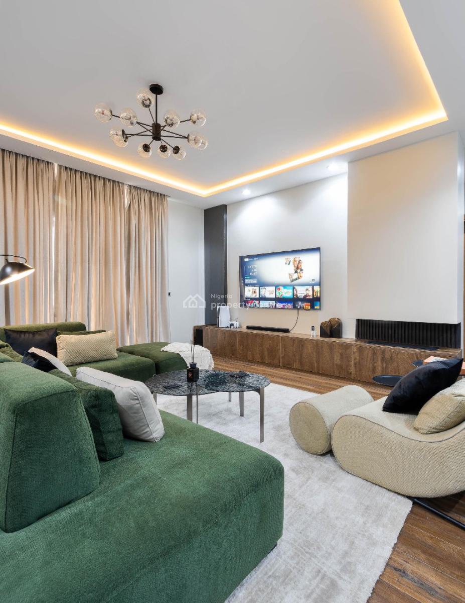 Newly Revamped 2 Bedroom Apartment with Swimming Pool, Gym and Ps5, Signature Residence, Lekki Phase 1, Lekki, Lagos, Flat / Apartment Short Let