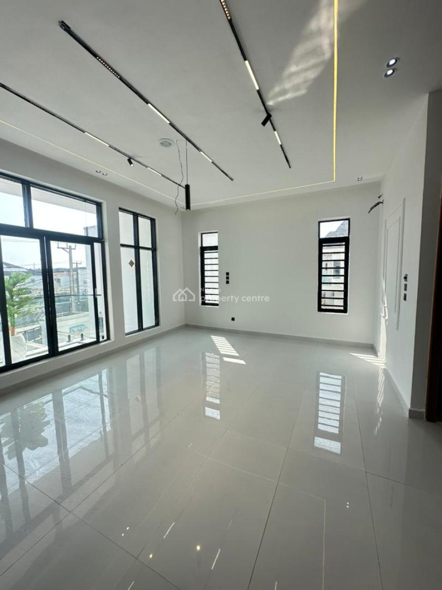 5 Bedroom Detached Duplex with a Swimming Pool + Bq in Secured Estate, Lekki, Lagos, Detached Duplex for Sale