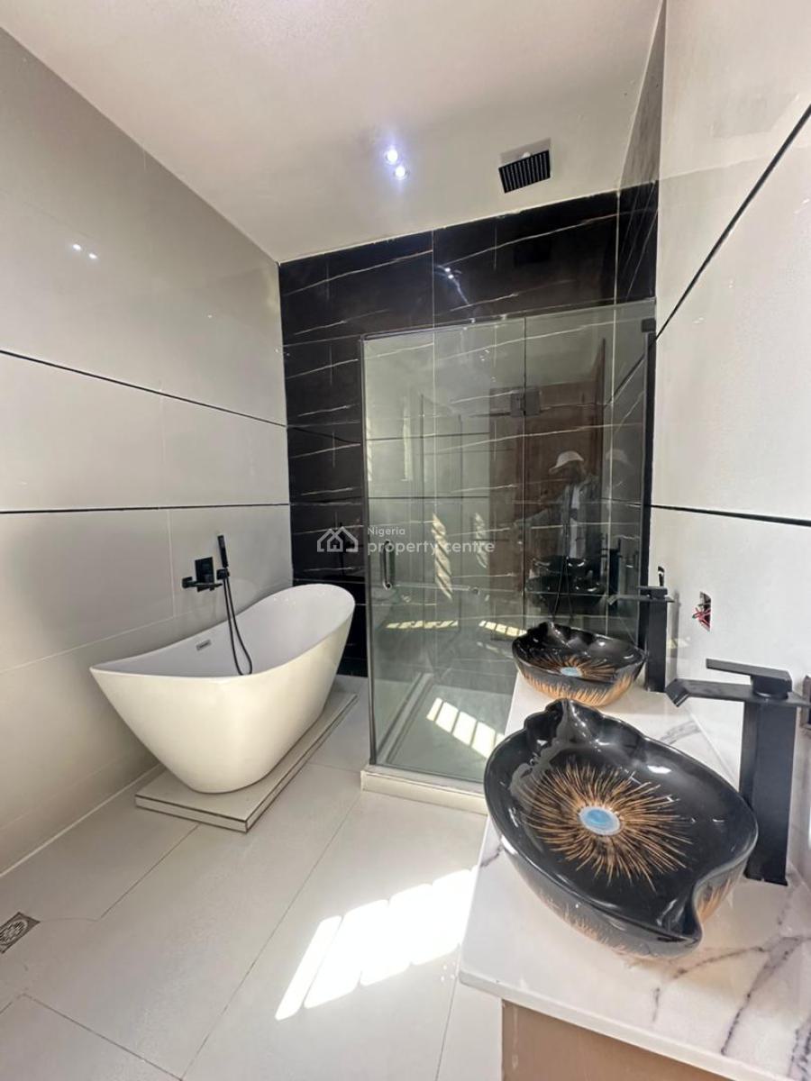 5 Bedroom Detached Duplex with a Swimming Pool + Bq in Secured Estate, Lekki, Lagos, Detached Duplex for Sale