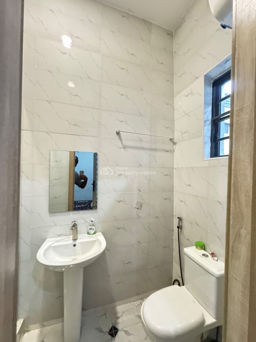 Unfurnished Luxurious Services 4 Bedroom Duplex with Bq. with Pool Gym, Orchid Road Lekki, Lekki, Lagos, Semi-detached Duplex for Rent