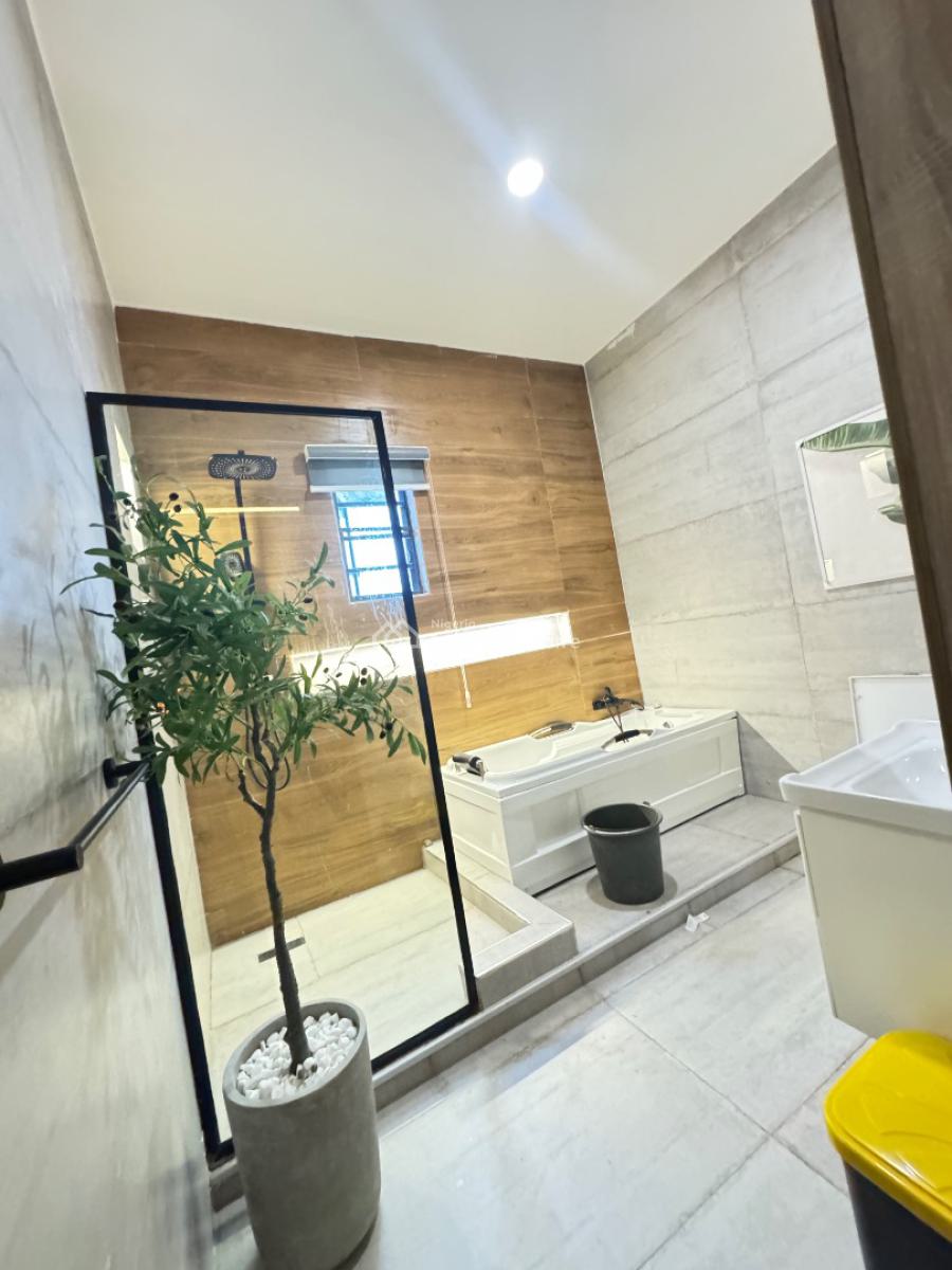 Unfurnished Luxurious Services 4 Bedroom Duplex with Bq. with Pool Gym, Orchid Road Lekki, Lekki, Lagos, Semi-detached Duplex for Rent