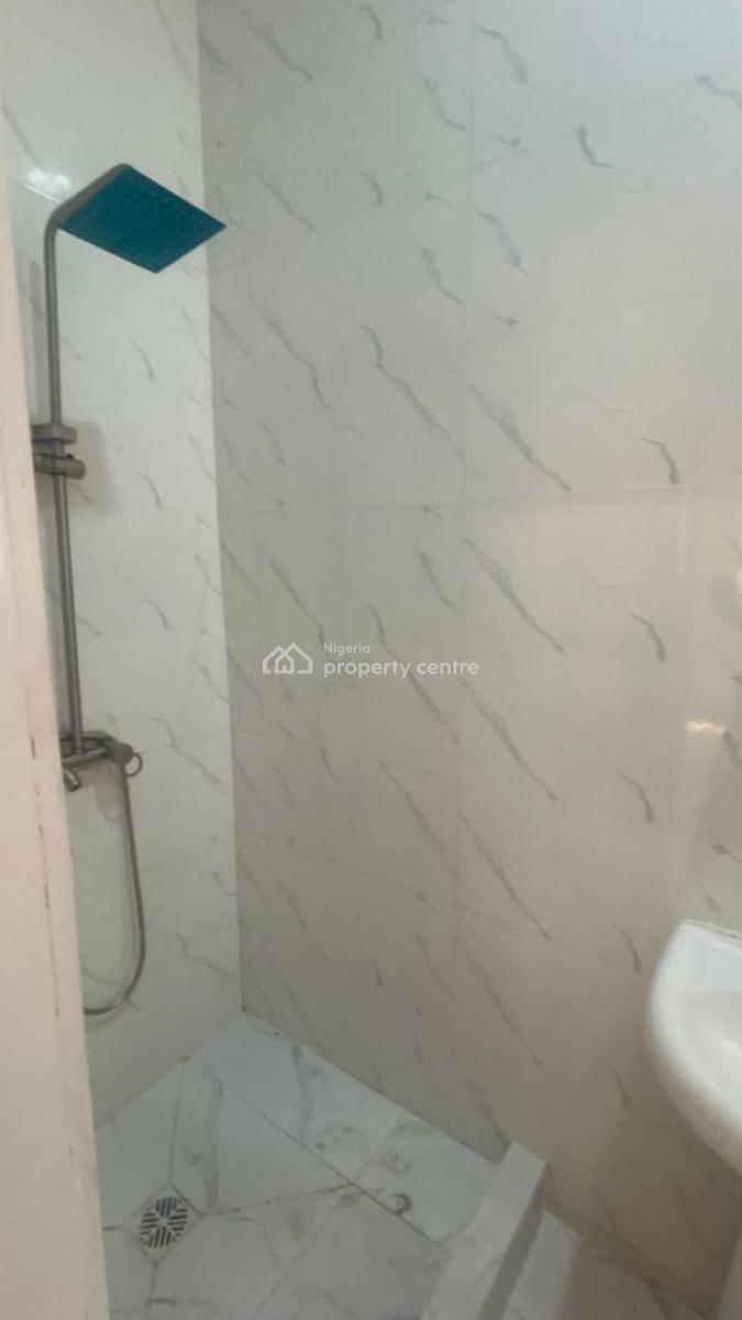 Fully Serviced Luxury 2bed & 3bedrooms Apartment on Ground Floor, Jakande, Lekki, Lagos, Flat / Apartment for Rent