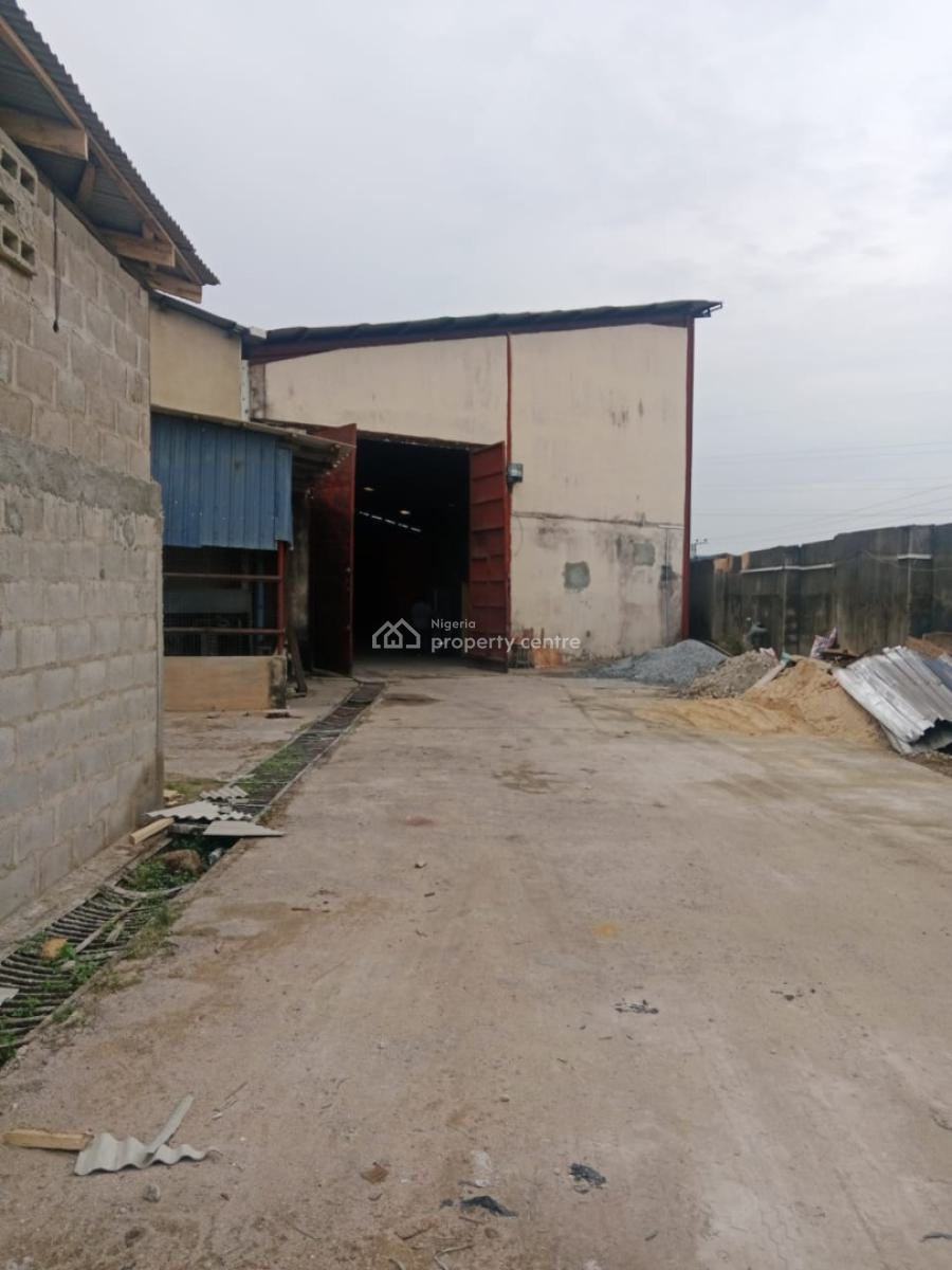 Warehouse, Matori, Oshodi, Lagos, House for Sale