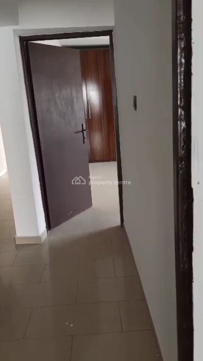 3 Bedroom Apartment, Oba Akinjobi, Ikeja Gra, Ikeja, Lagos, Office Space for Rent