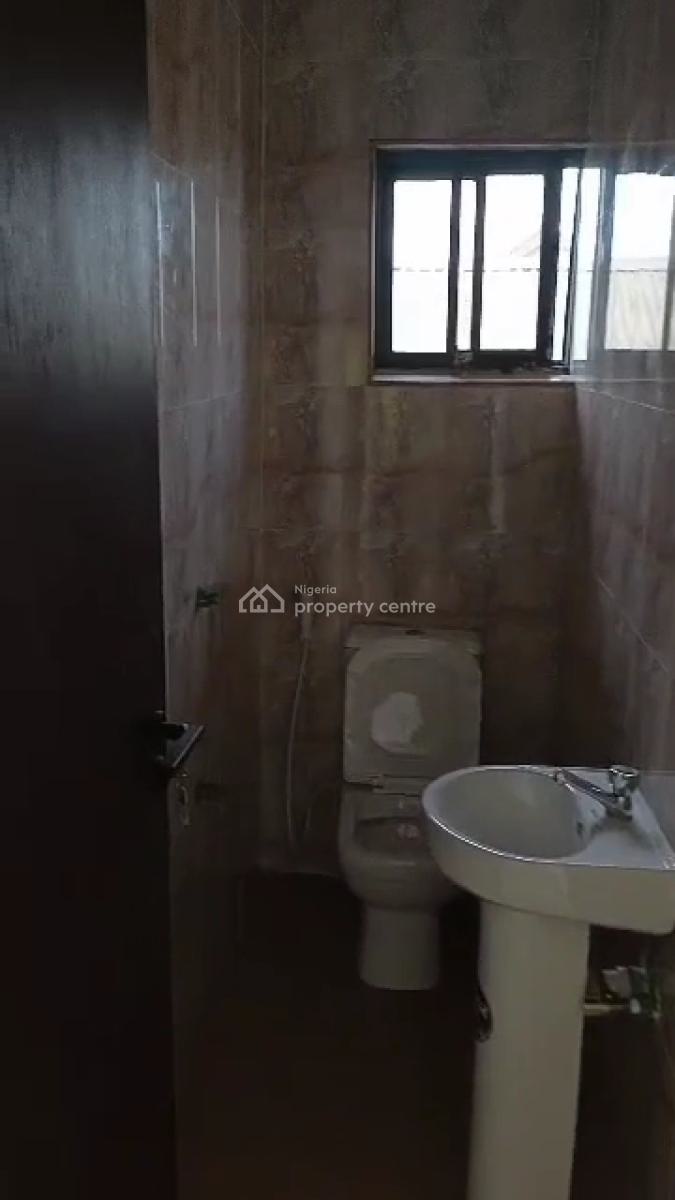 3 Bedroom Apartment, Oba Akinjobi, Ikeja Gra, Ikeja, Lagos, Office Space for Rent