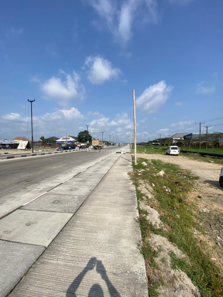 Commercial Dry Land Facing The Expressway, Shappire Garden Estate, Awoyaya, Ibeju Lekki, Lagos, Commercial Land for Sale