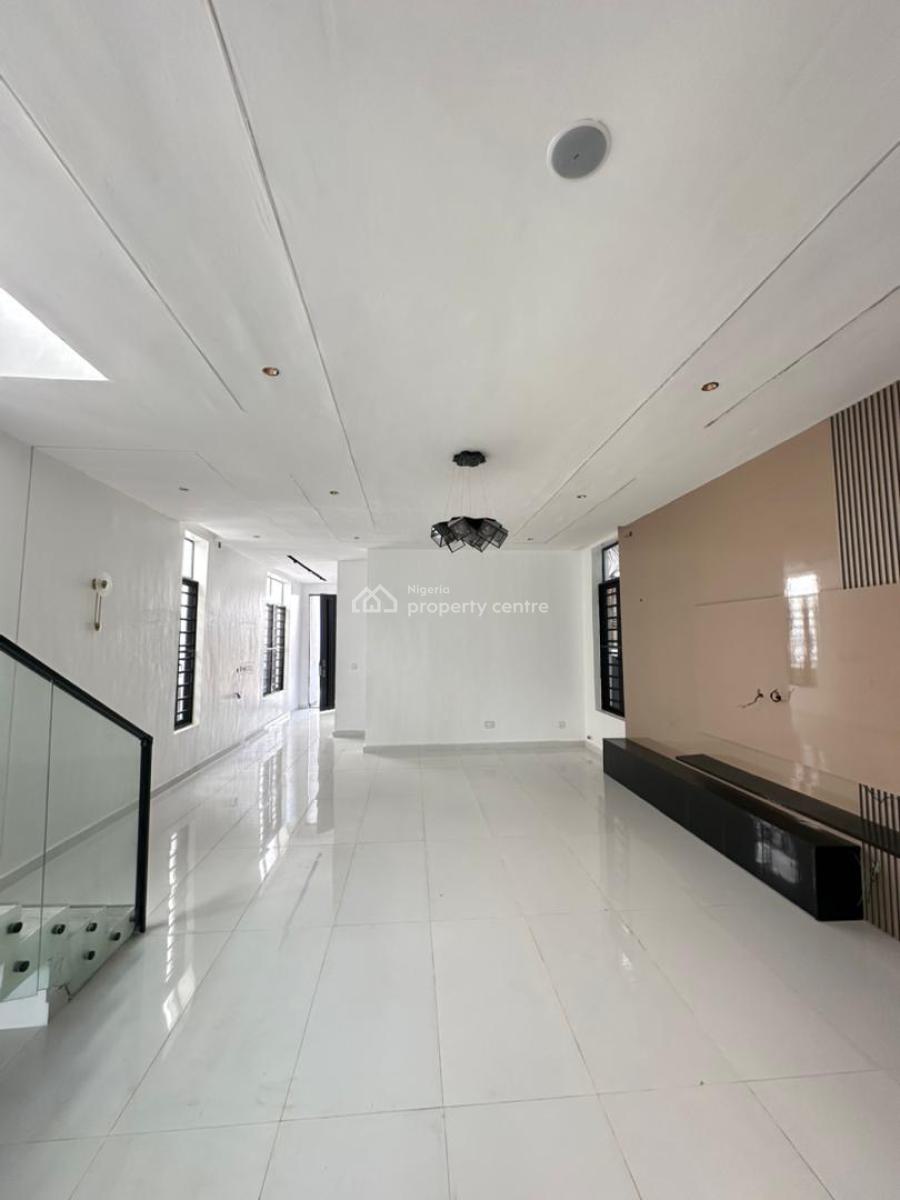 Beautifully Built 5 Bedroom Detached Duplex Plus a Bq and a Pool, Lekki, Lagos, Detached Duplex for Sale