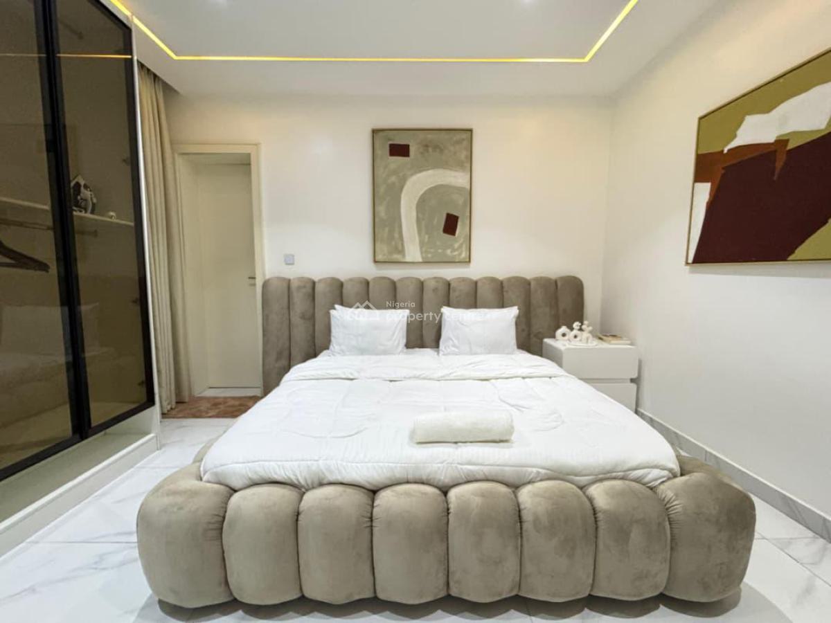 Luxury 2 Bedroom Apartment with Ps5 & Swimming Pool, Lekki Right, Lekki, Lagos, Flat / Apartment Short Let