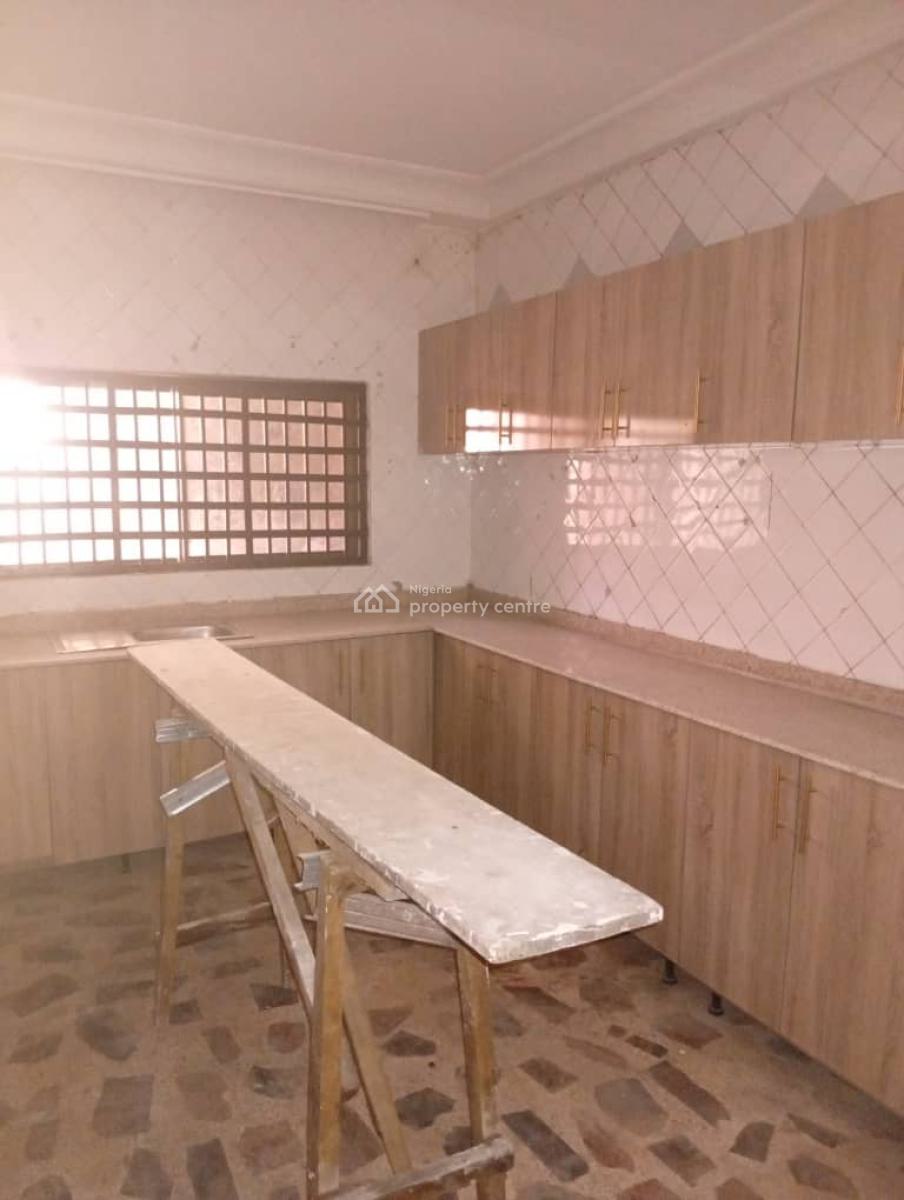 Massive 3bedroom Flat in a Serene Environment, Wuse 2, Wuse 2, Abuja, Flat / Apartment for Rent