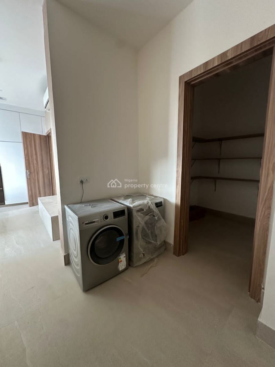 Luxuriously Finished 3 Bedroom Apartment with Pool in an Estate, Banana Island Foreshore, Banana Island, Ikoyi, Lagos, Flat / Apartment for Sale