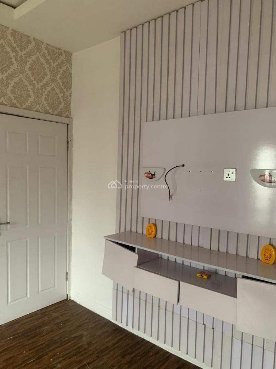 a Big Room in a 3 Bedroom Apartment, Orchid Road Lekki, Ikota, Lekki, Lagos, Self Contain (single Rooms) for Rent