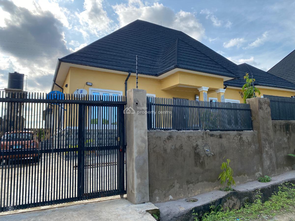 Well Located, Fully Furnished and Serviced Luxury Three (3) Bedroom, Lugbe District, Abuja, Flat / Apartment Short Let