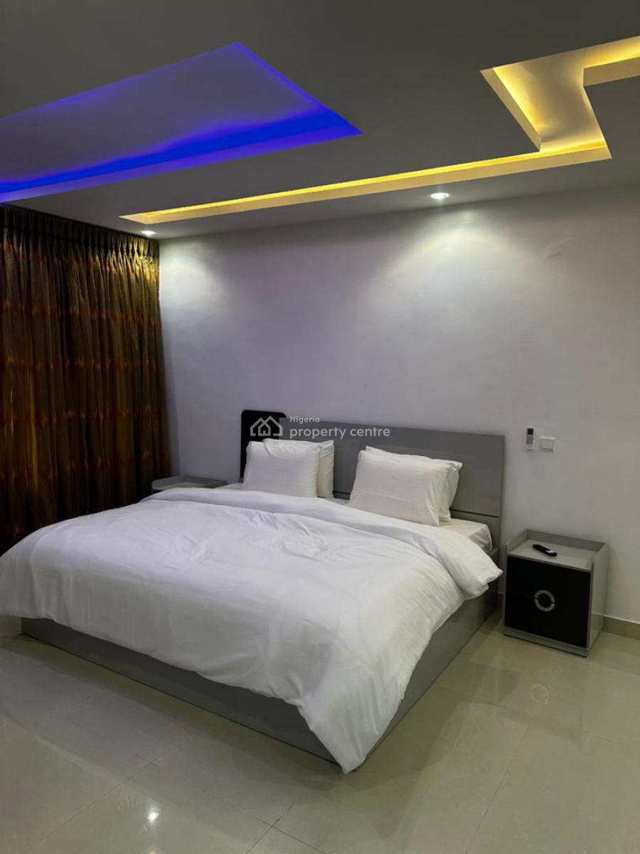 Luxury 3bedroom Duplex Netflix and Wi-fi, New Horizon Estate, Lekki, Lagos, Terraced Duplex Short Let