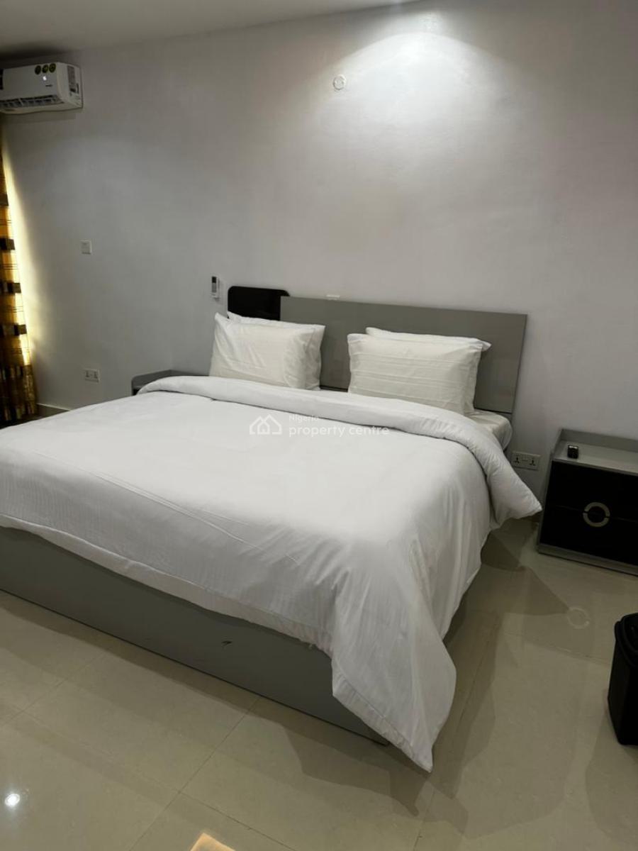 Luxury 3bedroom Duplex Netflix and Wi-fi, New Horizon Estate, Lekki, Lagos, Terraced Duplex Short Let