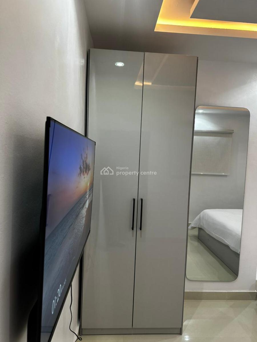 Luxury 3bedroom Duplex Netflix and Wi-fi, New Horizon Estate, Lekki, Lagos, Terraced Duplex Short Let