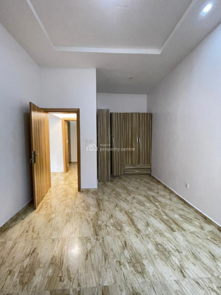 2 Bedroom Flat, Crest Villa Estate, Ologolo, Lekki, Lagos, House for Rent