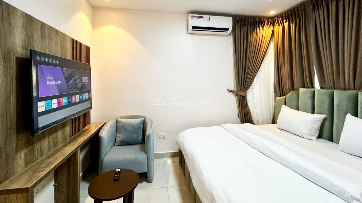 Cool Platinum Suites 3 Bedrooms Apartment, Mabel Amoni-okwuonu Street, Jahi, Abuja, Flat / Apartment Short Let