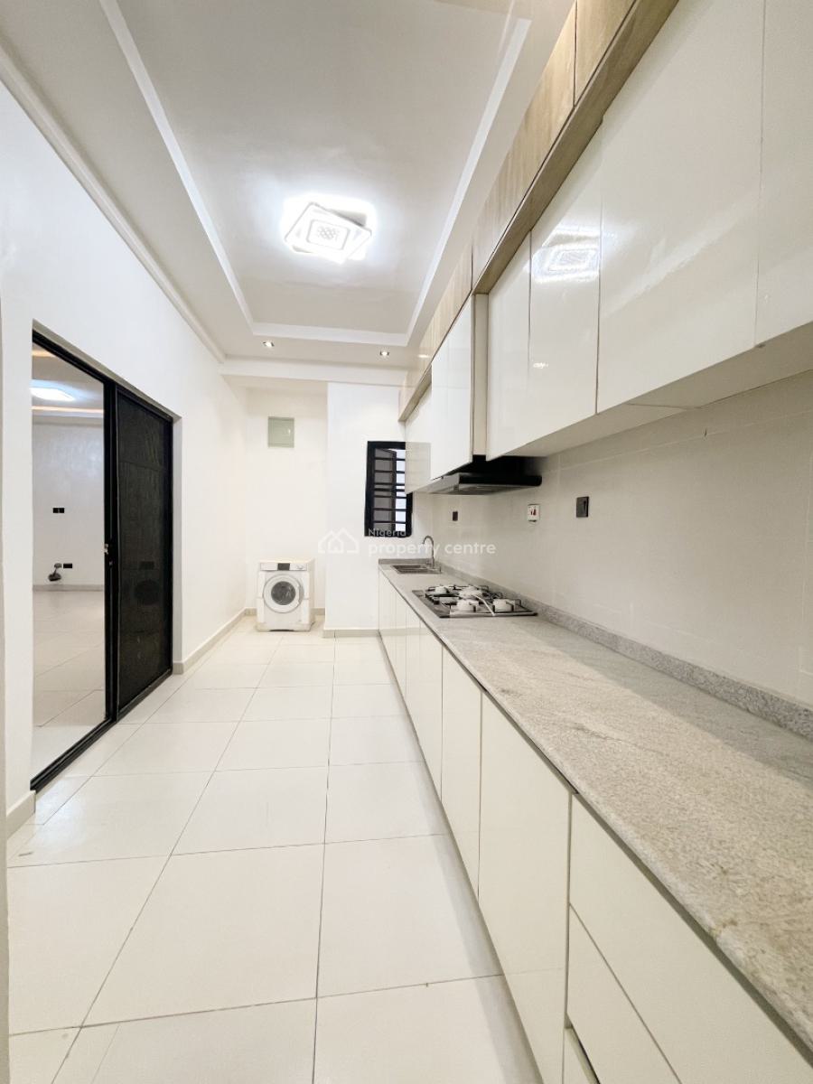 2 Bedroom Apartment, Ologolo, Lekki, Lagos, Flat / Apartment for Sale