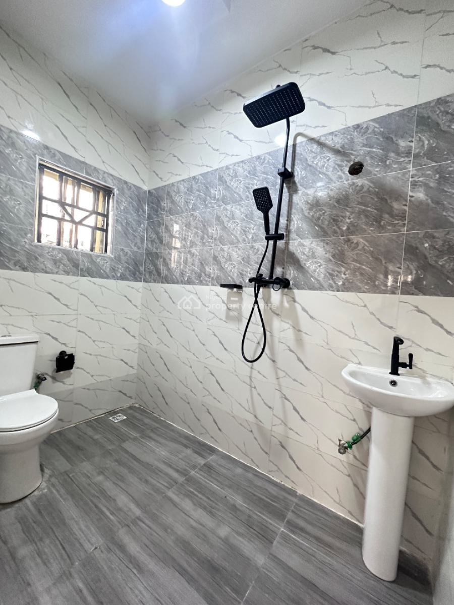 Beautiful 3 Bedroom Apartment, Ologolo, Lekki, Lagos, Flat / Apartment for Rent