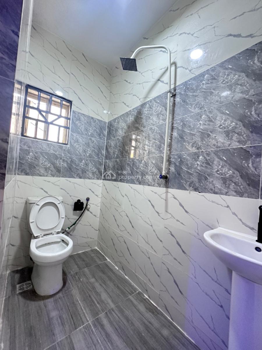 Beautiful 3 Bedroom Apartment, Ologolo, Lekki, Lagos, Flat / Apartment for Rent