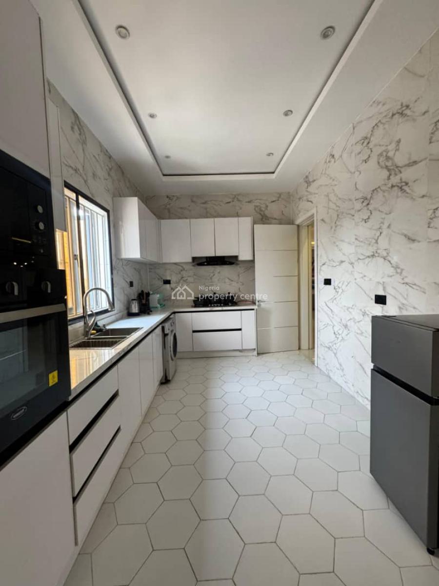 Beautiful 3bedrooms Apartment, Phase 1, Lekki, Lagos, Flat / Apartment Short Let