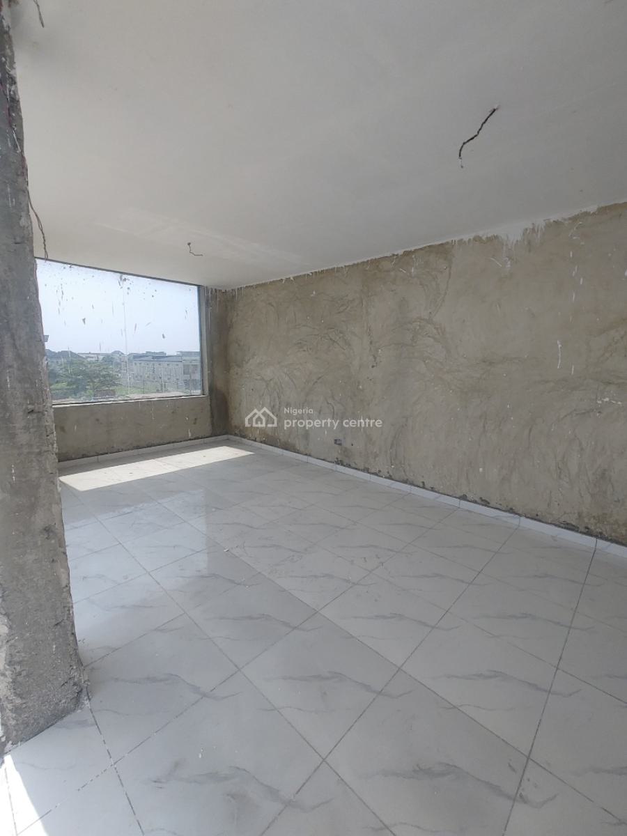 Spacious Shop Facing The Expressway, Abijo, Lekki, Lagos, Shop for Rent