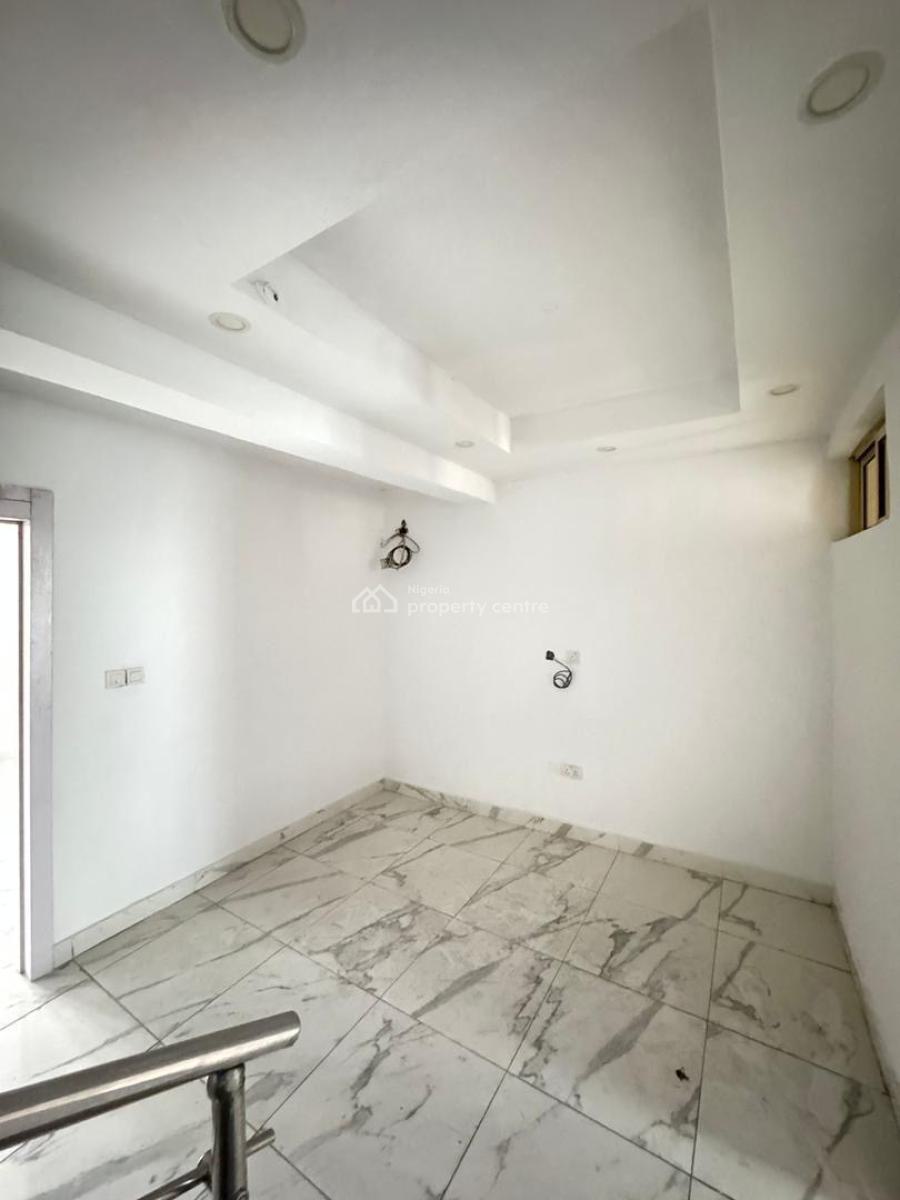 Lovely Built 4 Bedroom Terrace Duplex, Surulere, Lagos, Terraced Duplex for Sale