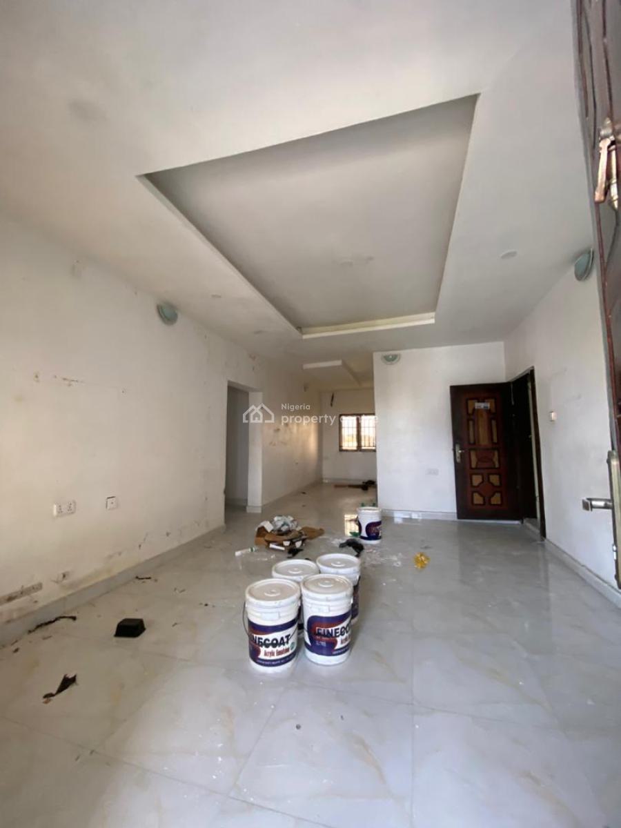 Standard 3 Bedroom Apartment in a Good Estate, Sangotedo, Ajah, Lagos, Flat / Apartment for Rent