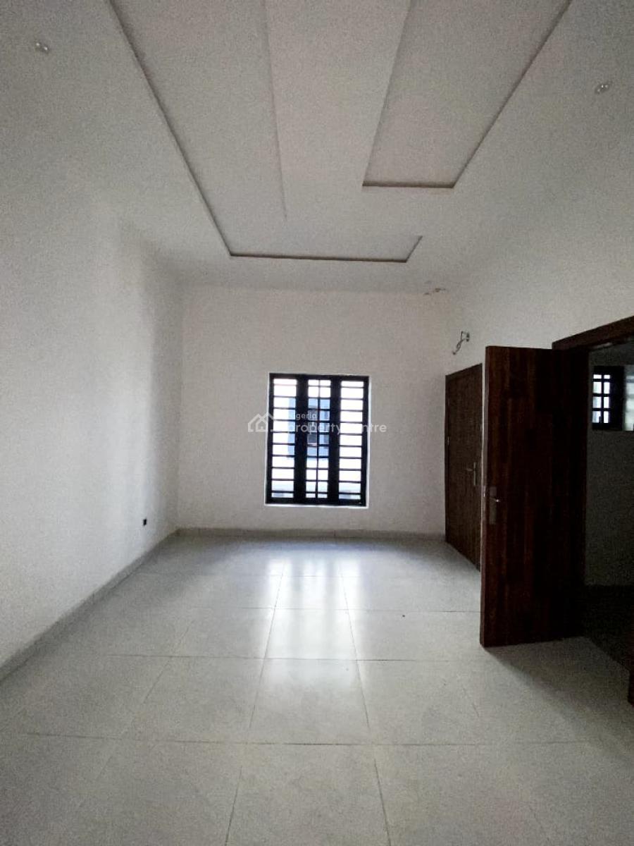Lovely 3 Bedroom Apartment in a Secure Estate, Orchid, Lekki, Lagos, Flat / Apartment for Sale