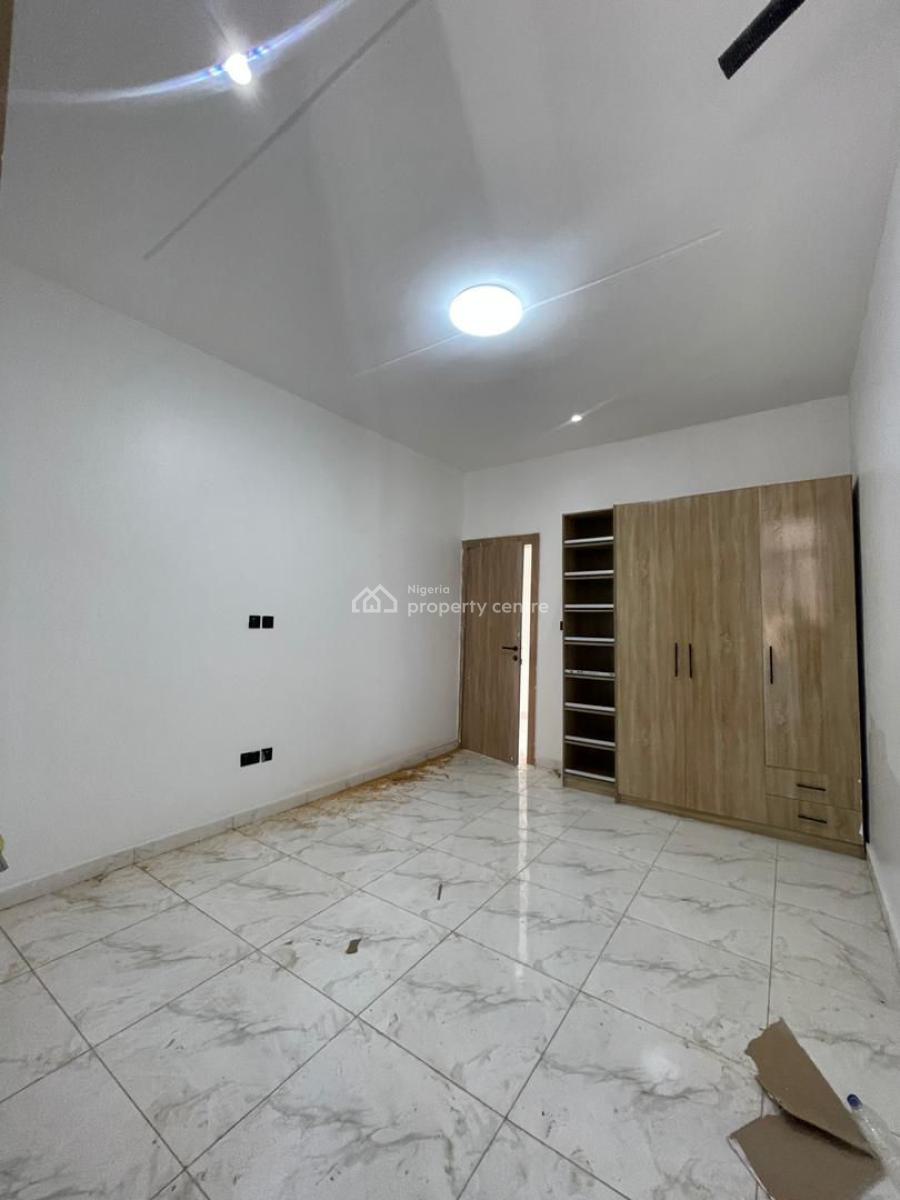 Perfectly Carved Luxury 2 Bed Apartment with Swimming Pool and Gym, Ologolo, Lekki, Lagos, Block of Flats for Sale