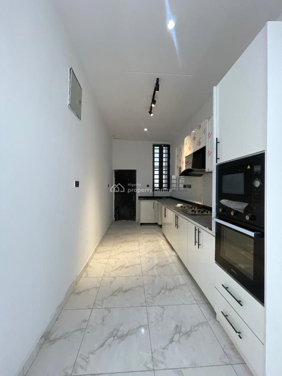 Perfectly Carved Luxury 2 Bed Apartment with Swimming Pool and Gym, Ologolo, Lekki, Lagos, Block of Flats for Sale