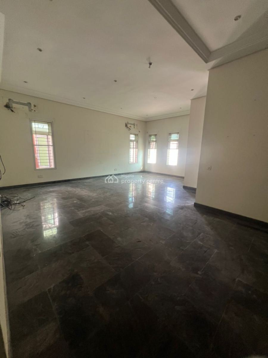 Spacious 4 Bedroom Semi-detached Duplex with Bq., Lekki Phase 1, Lekki, Lagos, Semi-detached Duplex for Rent