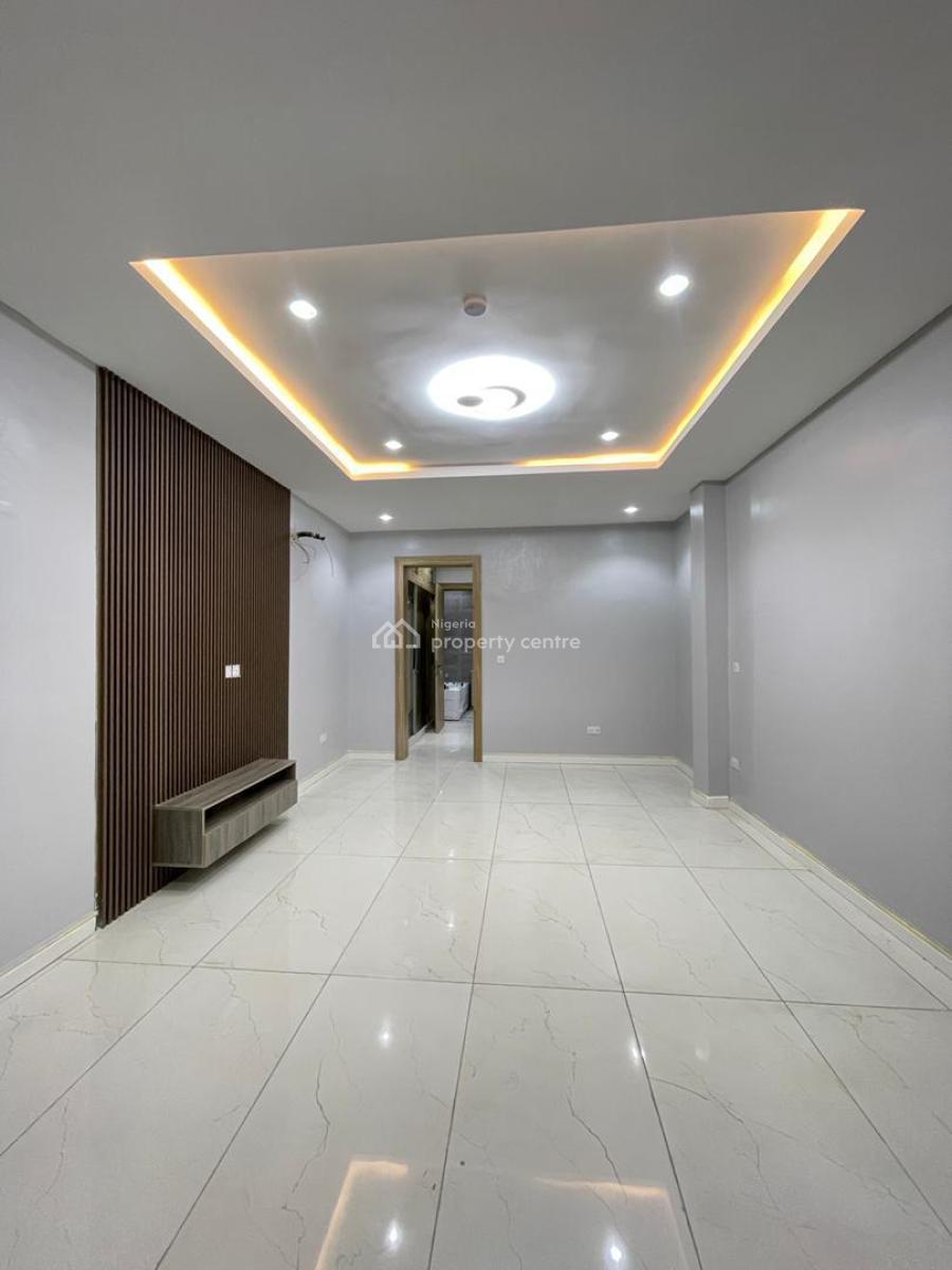 ️uniquely Built 3 Bedroom Apartment with Elevator, Gym and Swimming Pool, Lekki Phase 1, Lekki, Lagos, Block of Flats for Sale