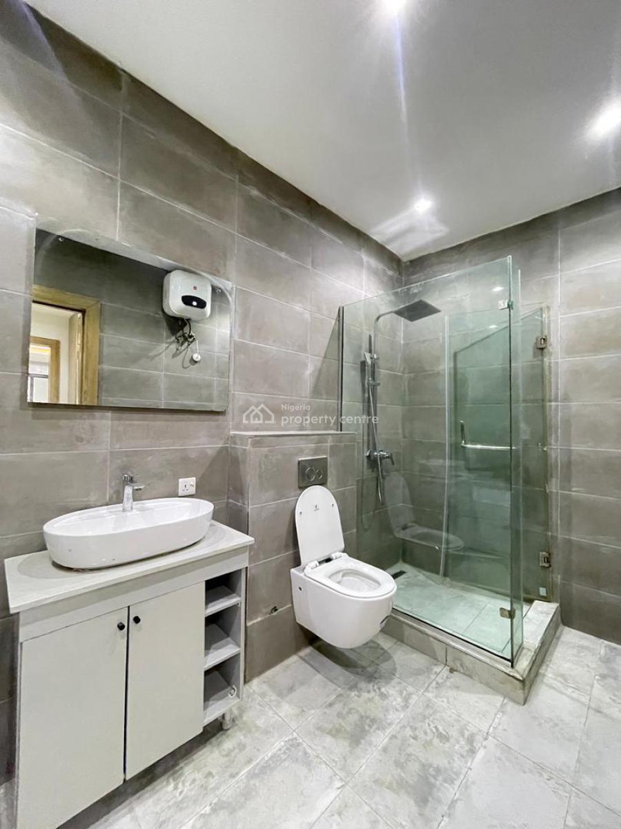 ️uniquely Built 3 Bedroom Apartment with Elevator, Gym and Swimming Pool, Lekki Phase 1, Lekki, Lagos, Block of Flats for Sale