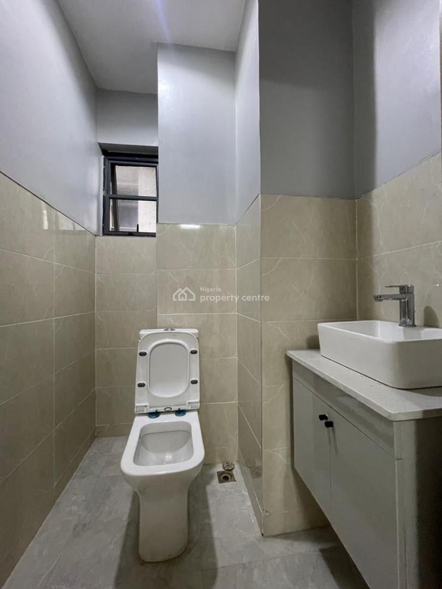 ️uniquely Built 3 Bedroom Apartment with Elevator, Gym and Swimming Pool, Lekki Phase 1, Lekki, Lagos, Block of Flats for Sale