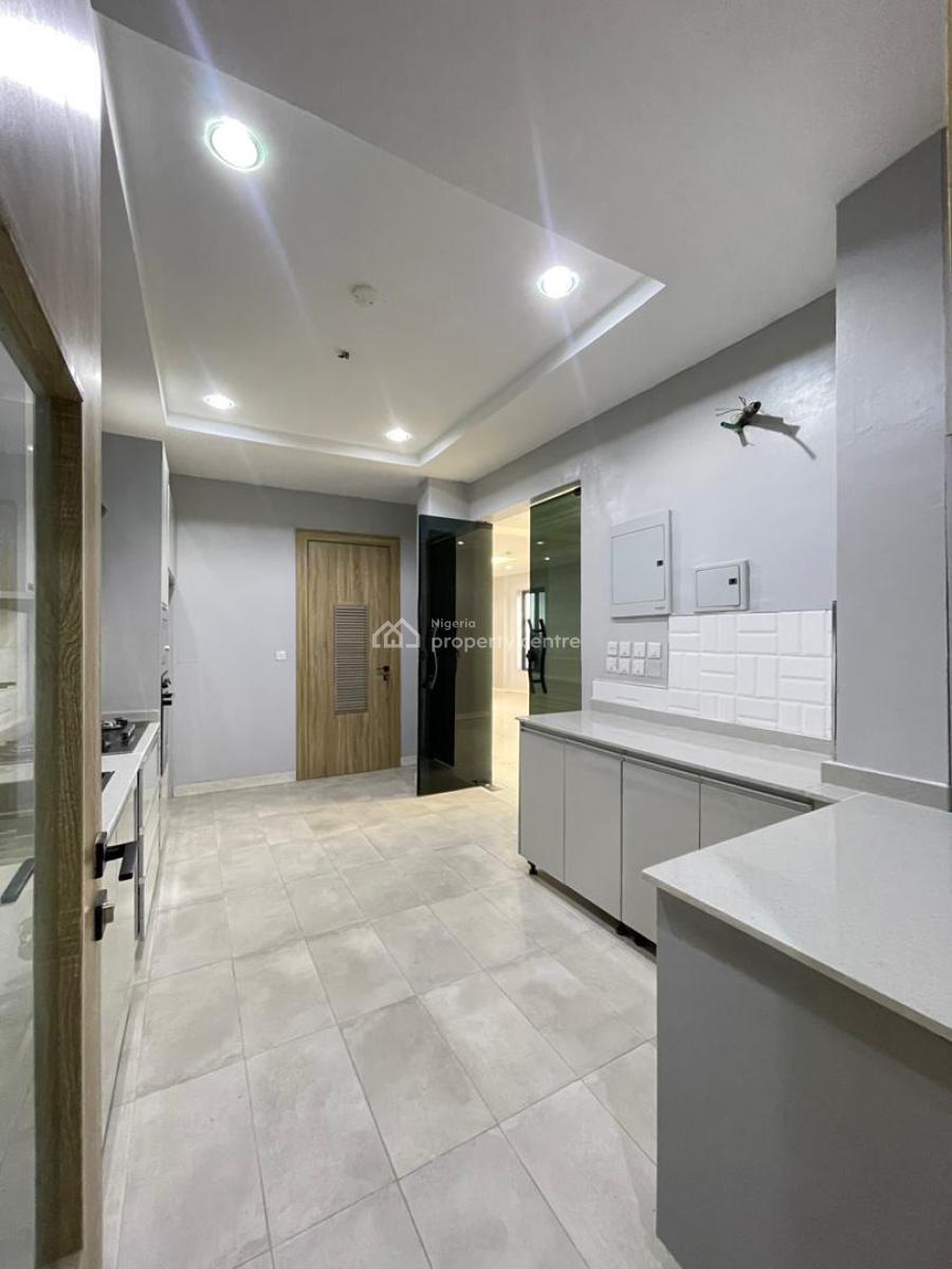 ️uniquely Built 3 Bedroom Apartment with Elevator, Gym and Swimming Pool, Lekki Phase 1, Lekki, Lagos, Block of Flats for Sale