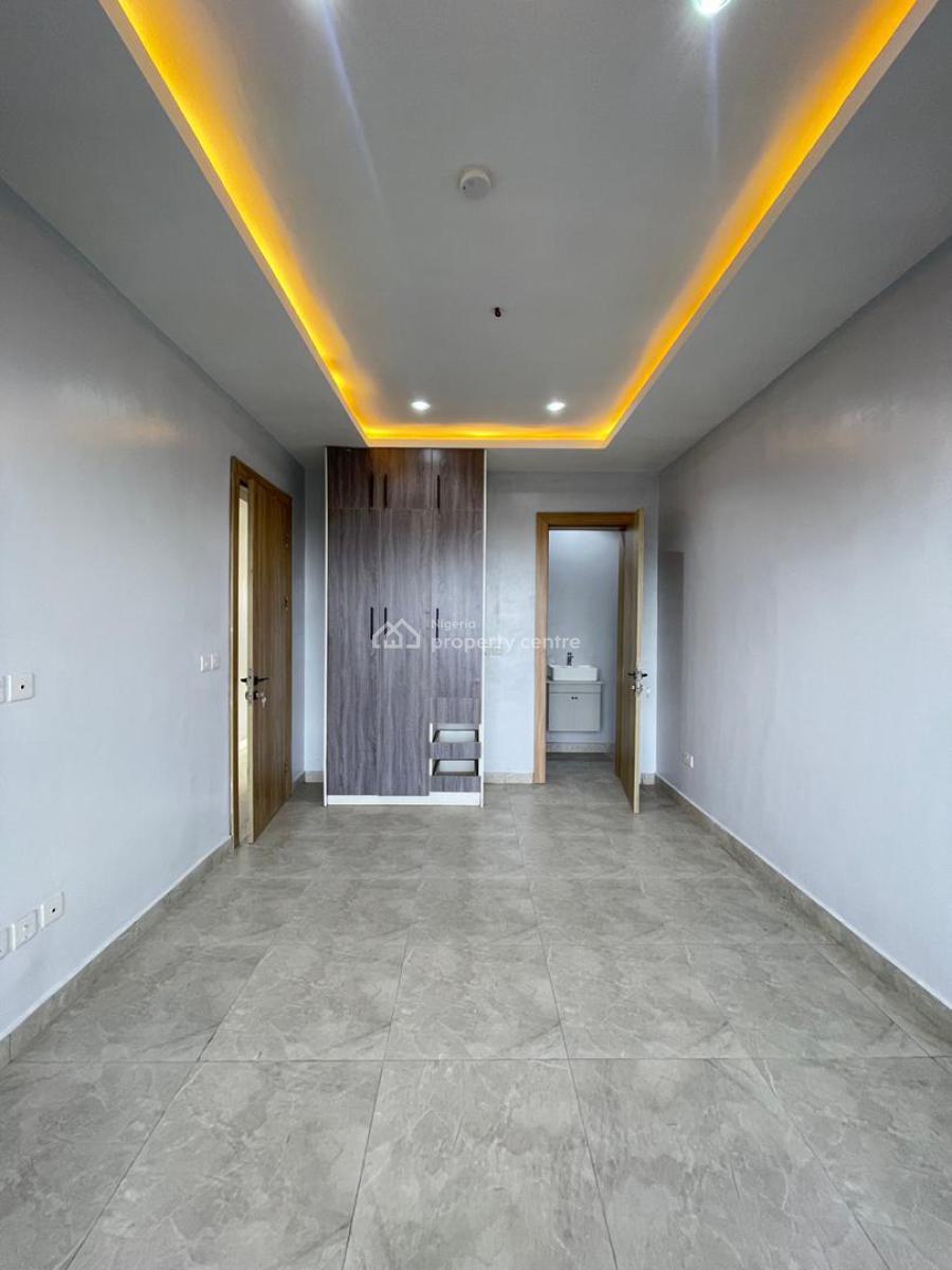 ️uniquely Built 3 Bedroom Apartment with Elevator, Gym and Swimming Pool, Lekki Phase 1, Lekki, Lagos, Block of Flats for Sale