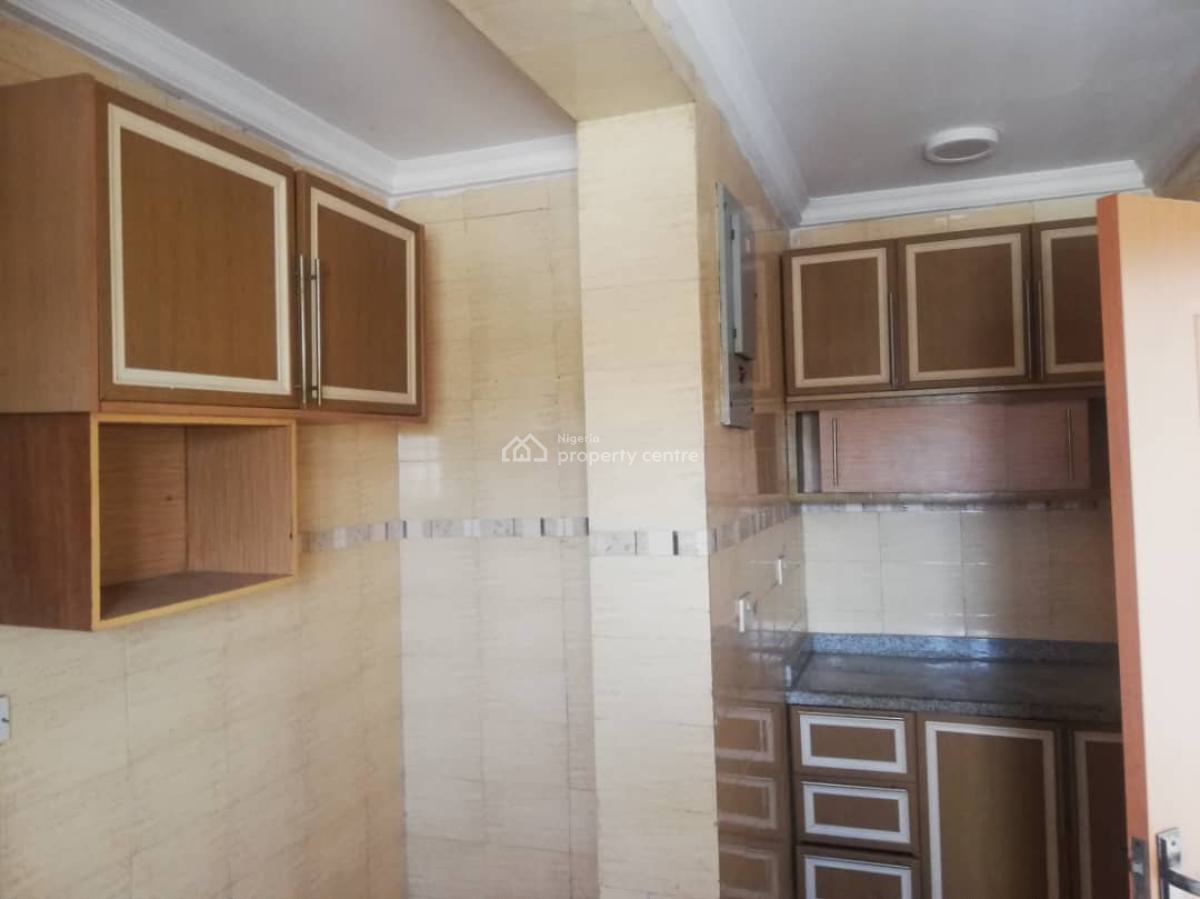 Well Maintained and Ensuite 3 Bedrooms Flat + Bq. It on The 3rd Floor., Oniru, Victoria Island (vi), Lagos, House for Rent