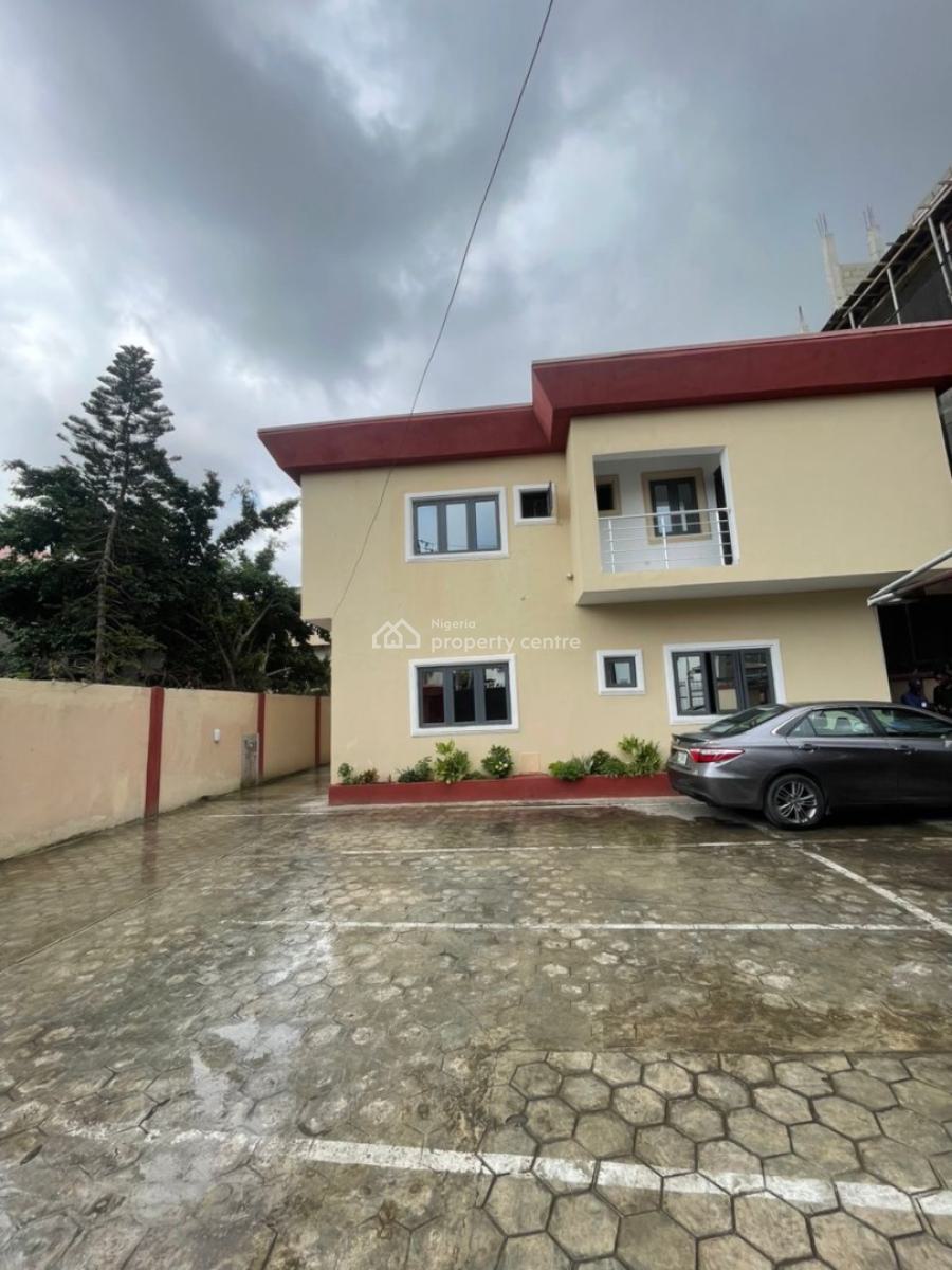 Spacious 3bedroom Apartment in a Topnotch Location, Off Admiralty Way, Lekki Phase 1, Lekki, Lagos, Lekki Phase 1, Lekki, Lagos, Flat / Apartment for Rent