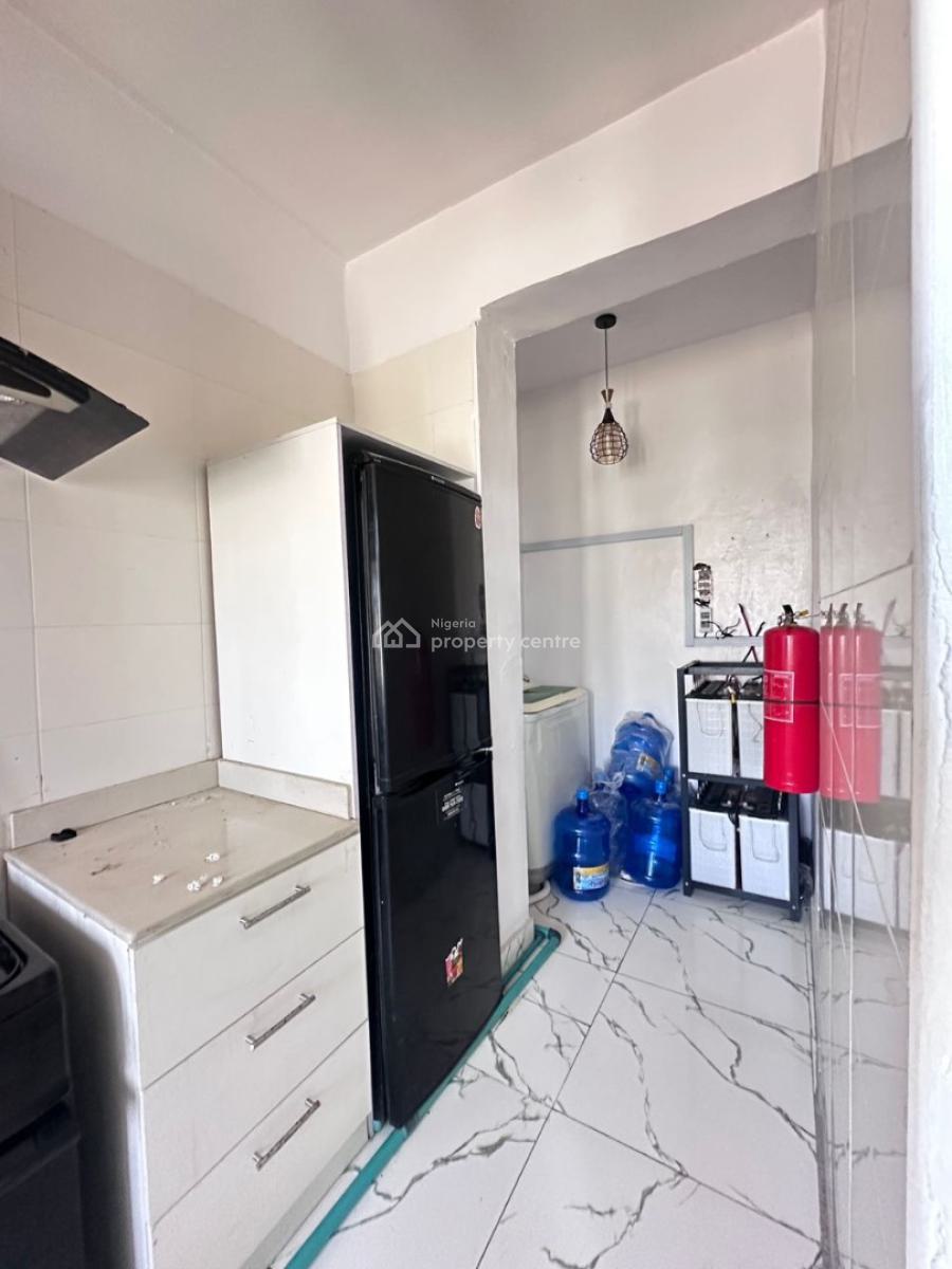 Luxuriously Furnished 2 Bedroom Apartment in a Serene Location, Ologolo, Lekki, Lagos, Flat / Apartment for Rent