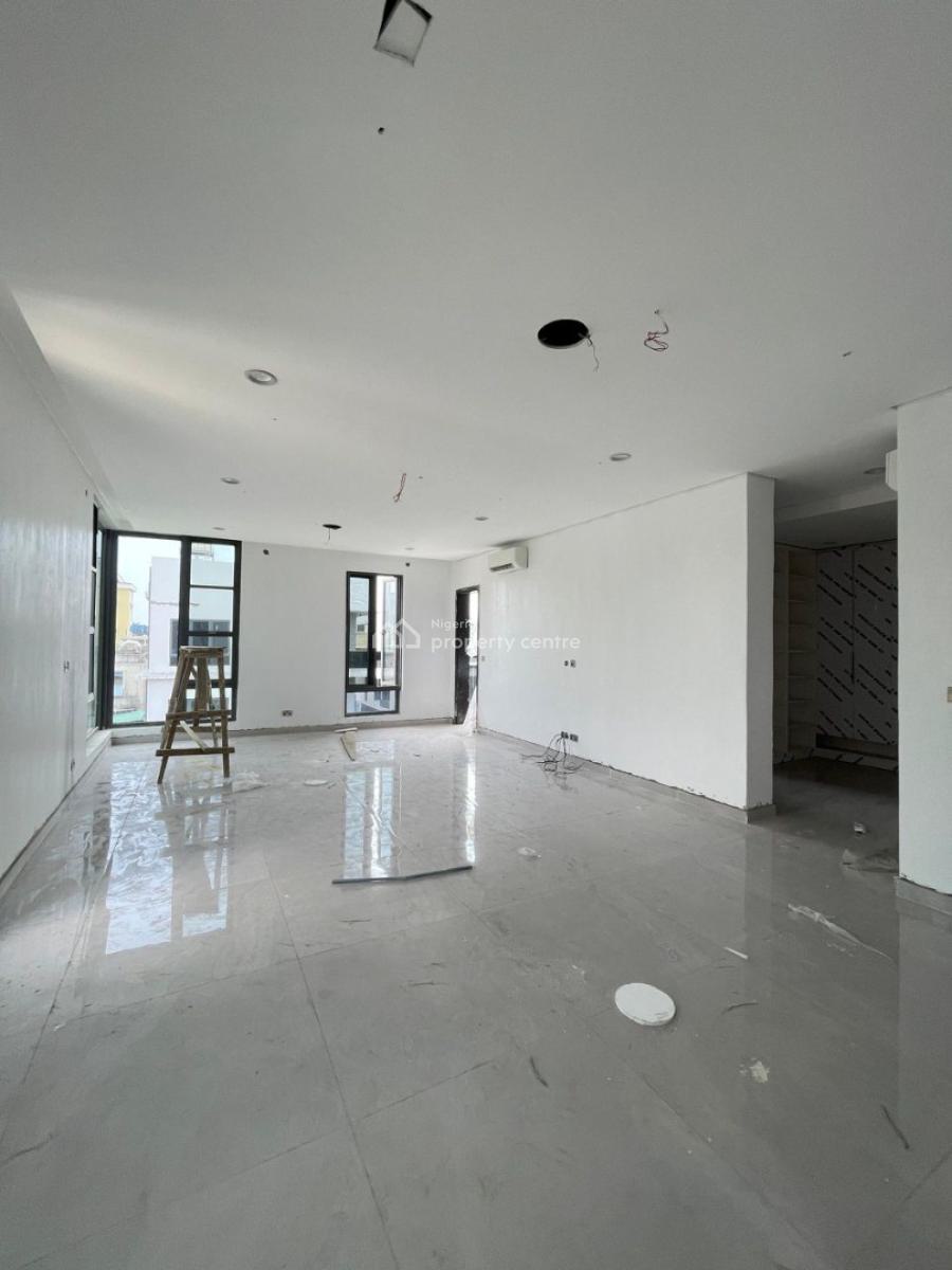 Well Structured 6 Bedroom Fully Detached Duplex with Communal Swimming, Ikoyi, Lagos, Detached Duplex for Sale