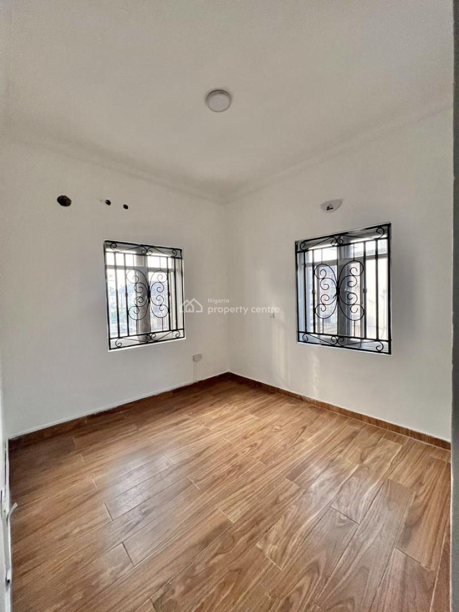 Well Built 3 Bedroom Apartment with Bq, Agungi, Lekki, Lagos, Flat / Apartment for Rent