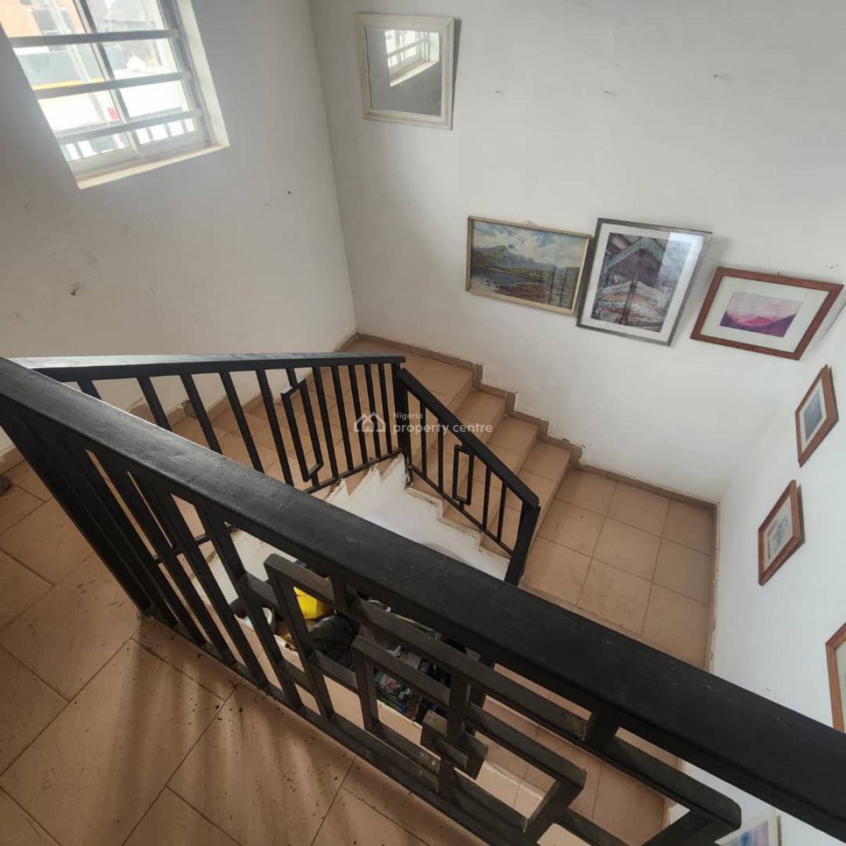 2 Floor Office & Store Shopping Complex, Gate Bustop Along Basorun Aliwo Road, Ibadan, Oyo, Office Space for Sale