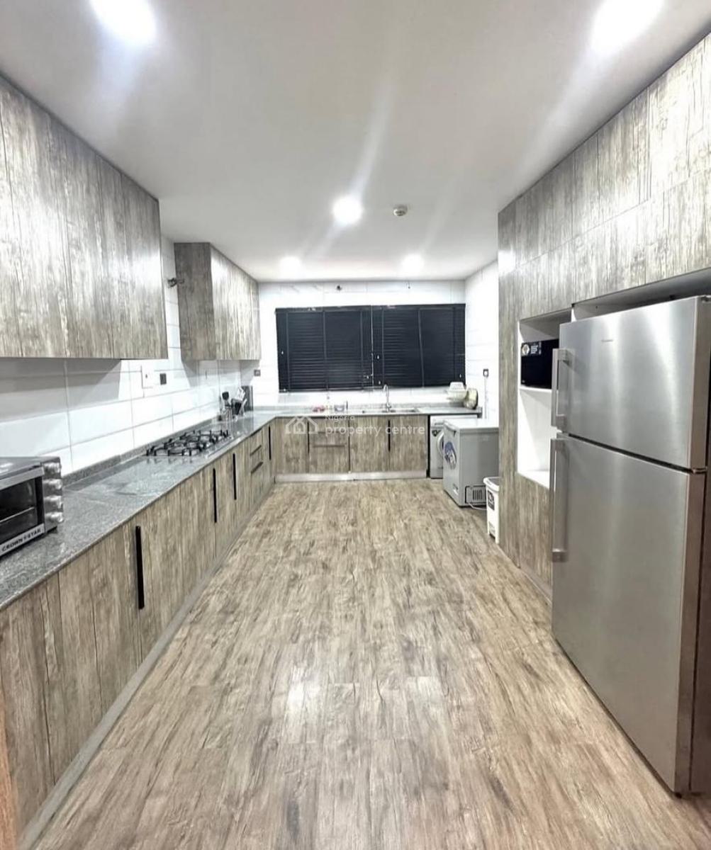 Luxury 4 Bedroom Apartment with Swimming Pool & Lounge Area, Guzape District, Abuja, House Short Let