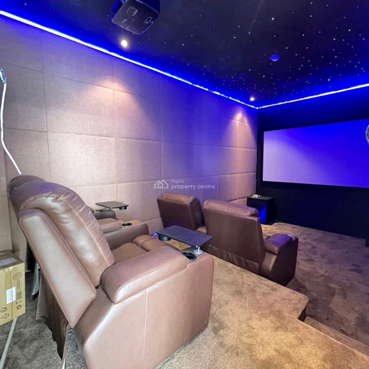 Contemporary 5bedroom Fully Detached Duplex   Amenities: - [, Osapa, Lekki, Lagos, House for Sale