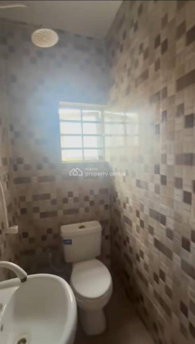 Lovely 2 Bedroom Flat, Dipo Olubi Street Off Ogunleye Aguda/kilo, Surulere, Lagos, Flat / Apartment for Rent