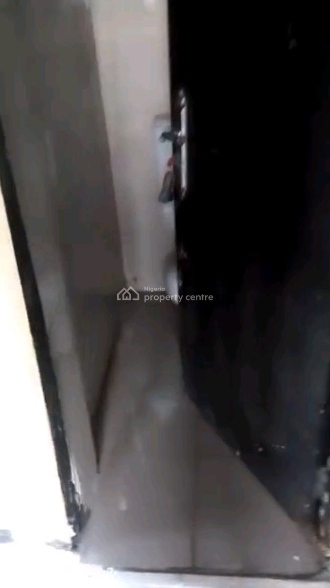 Nice Mini with 2 Toilets and Bath, Iwaya, Yaba, Lagos, Mini Flat (room and Parlour) for Rent